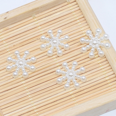 デコパーツ アクリル パール風 雪花型 15×15mm レジン封入【50ヶ】