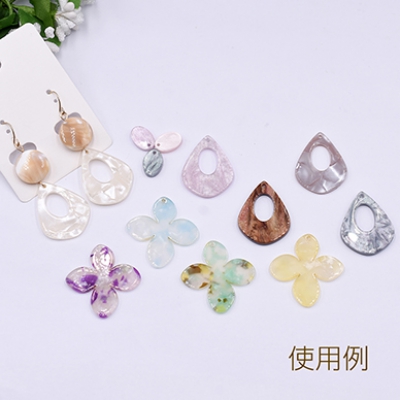 アクリルプレート 四弁花 1穴 33×33mm フラワー柄【10ヶ】