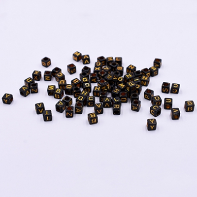 高品質アクリルビーズ キューブ アルファベット付き 6×6mm ブラックミックス【30g(約170ヶ)】