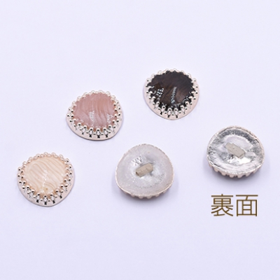 高品質デコパーツ アクリルパーツ 三角 24×24mm エポ付き【10ヶ】