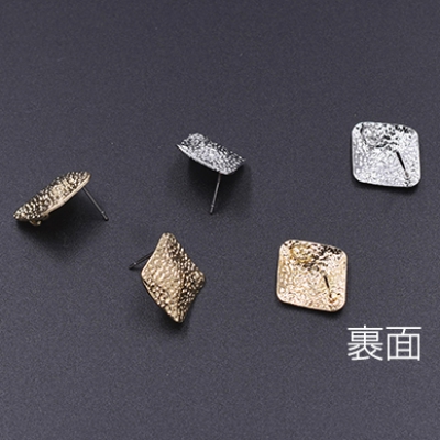 数量限定 在庫一掃半額セール！ ピアス金具 模様入り菱形 カン付き 17×20mm【4ヶ】