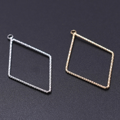 フレームチャーム 菱形 カン付き 19×34mm ゴールド【10ヶ】