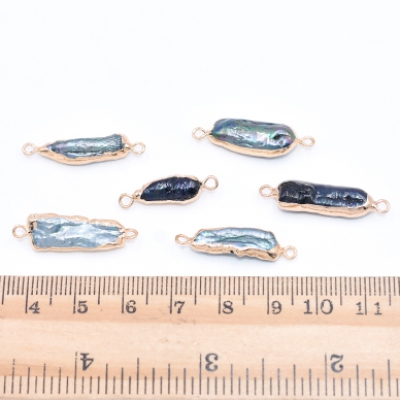 高品質淡水パールチャーム No.51 不規則 ゴールド 2カン付き【1ヶ】