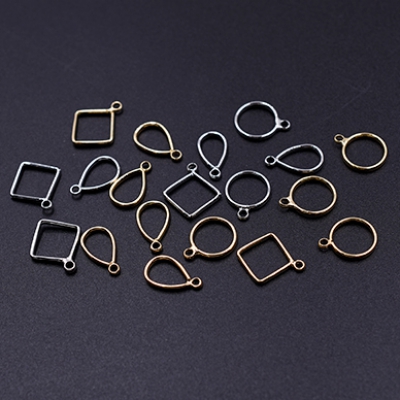 フレームチャーム 菱形 カン付き 12×14mm【10ヶ】
