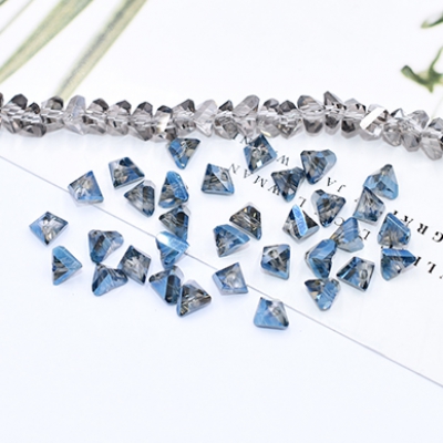 ガラスビース 不規則三角形カット 6×6mm メッキ【1連(約94ヶ)】
