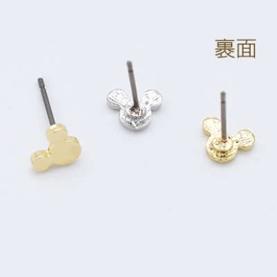 デザインチタンピアス 熊 くま 6×7mm チタンポストキャッチ付き【10ヶ】