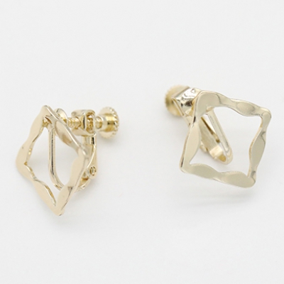 デザインイヤリング ネジバネ式 菱形 17×17mm【2ヶ】