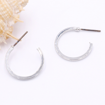 チタンフープピアス 1.5×19mm【2ヶ】