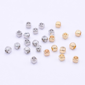 メタルビーズ キューブ 2.5×2.5mm【40ヶ】