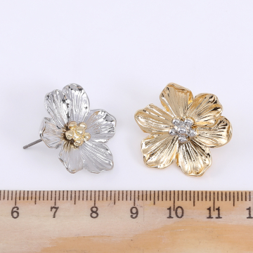 デザインポストピアス 6弁花 21×22mm【4ヶ】