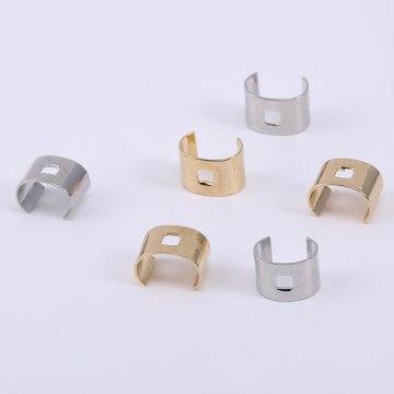 メタルチャーム C字型 1穴 5×5×8mm【4ヶ】