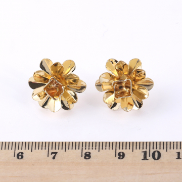 デザインポストピアス 六弁花 16×16mm ゴールド（6ヶ）