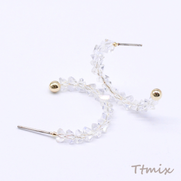 デザインピアス フープ ガラスビース付き 25×28mm ゴールド（2ヶ）