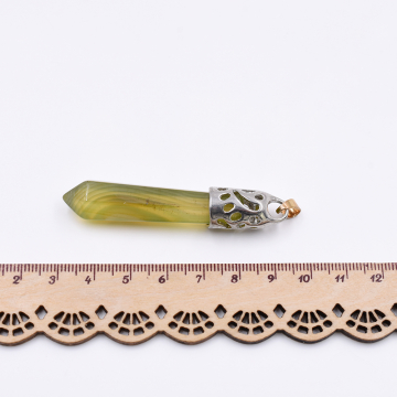 天然石チャーム  弹丸カット 1カン オリーブグリーンアゲート 63x12mm ロジウム (1ヶ）