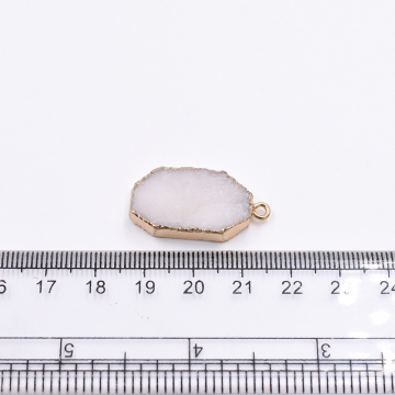天然石フレームチャーム 不規則型 1カン ホワイトアゲート 30x15mm ゴールド (1ヶ）