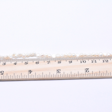 高品質淡水パールビーズ 不規則型 天然素材 ホワイト  3-3.5mm【1連（約101ヶ）】