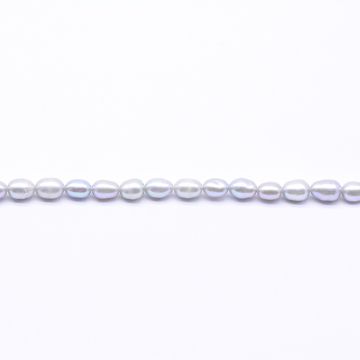 高品質淡水パールビーズ オーバル 天然素材 ライトパープル  4-4.5mm【1連（約57ヶ）】