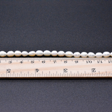 高品質淡水パールビーズ オーバル 天然素材 ホワイト 5.5mm【1連（約51ヶ）】