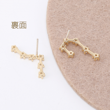 高品質デザインピアス ジルコニアピアス 星座ピアス ゴールド（1ペア）