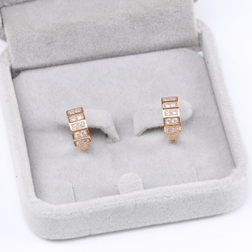 高品質開閉式フープピアス ジルコニアピアス 5.5×15mm（2ヶ）