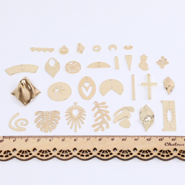 高品質スティックチャーム カン付き 2×27mm（4ヶ）