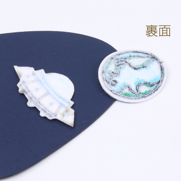 刺繍ワッペン 宇宙＆宇宙船 全2種 各2個（4ヶ）