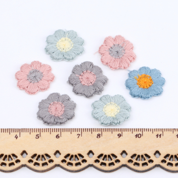 刺繍ワッペン フラワー 全4色 各2個（8ヶ）