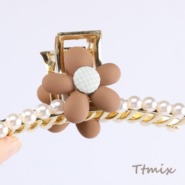 パール付きバンスクリップ ヘアアクセサリー クマ フラワー（1ヶ）