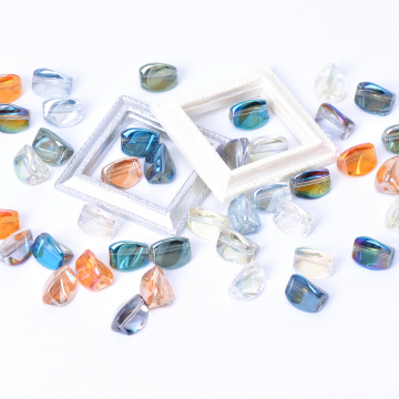 メッキガラスビーズ 三角形 9×12mm（20ヶ）