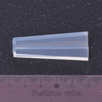 シリコンモールド 台形型 13×13×48mm（1ヶ）