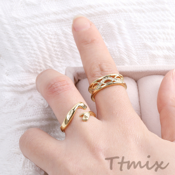 高品質デザインリング 指輪 ジルコニアリング 幅約6mm ゴールド（1ヶ）