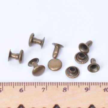 カシメ 6×7mm 真鍮古美（100組セット）