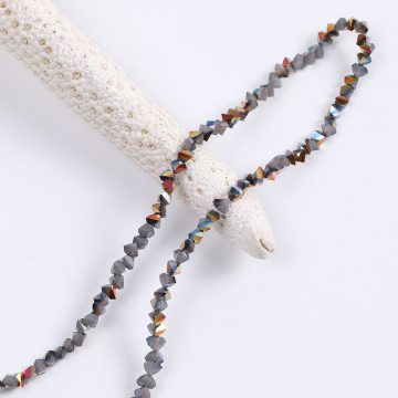 メッキガラスビーズ 三角形カット 3mm 1連(約130ヶ)