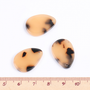 アクリルチャーム しずく型 1穴 15×21mm ブラウン（10ヶ）
