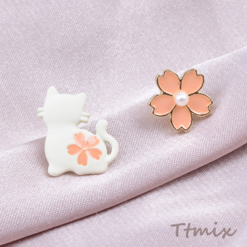 デザインピアス 桜＆猫ピアス（1ペア）