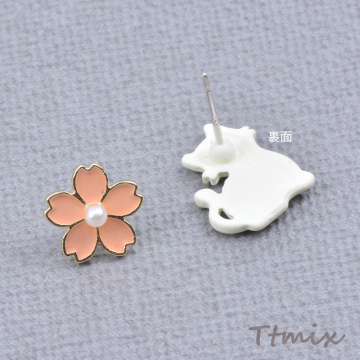 デザインピアス 桜＆猫ピアス（1ペア）