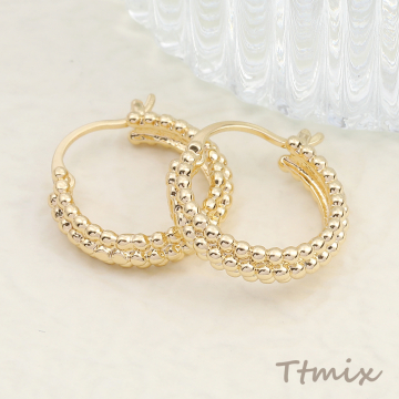 フープピアス 17×18mm ゴールド（2ヶ）