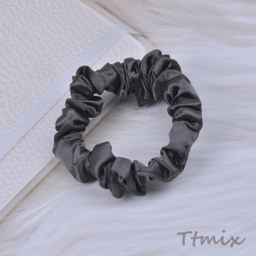 シュシュ ヘアアクセサリー 6.5cm ブラック＆グレー（2個セット）