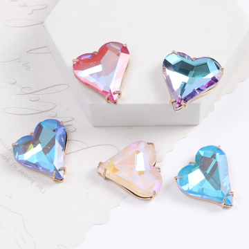 ガラスストーンチャーム ハート型 26×27mm ゴールド