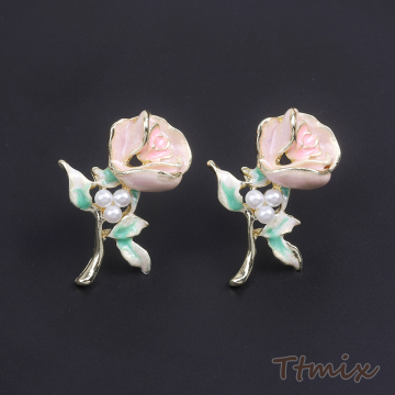 デザインピアス 一輪花のピアス ゴールド ピンク（1ペア）