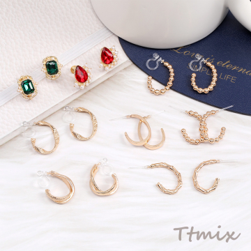 樹脂ポストピアス オーバルフープ 15×22mm（1ペア）