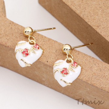 デザインピアス ハート型 バラ 11×18mm（1ペア）