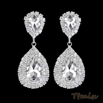 ブライダルアクセサリー 花嫁アクセサリー ウェディングアクセサリー ピアス しずく型（1ペア）