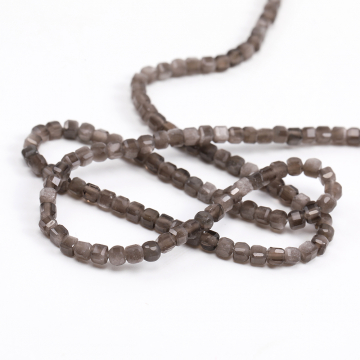 天然石ビーズ シルバーオブシディアン キューブ多面カット 2×2mm 1連(約150ヶ)