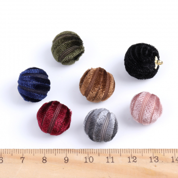 【限定商品】大特価！ファブリックボールチャーム 15×16mm ミックス（20ヶ）