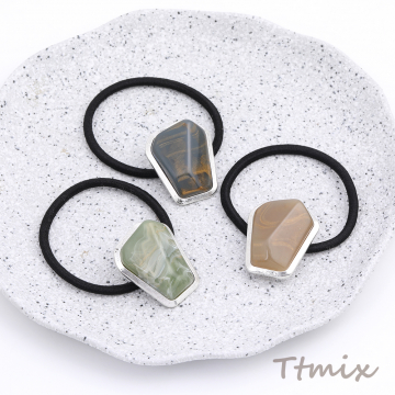 ヘアゴム 不規則型 樹脂貼り（1ヶ）