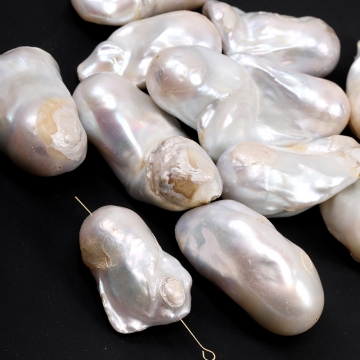 淡水パールビーズ 天然素材 不規則型（1ヶ）