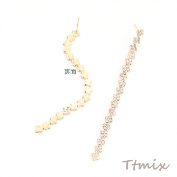 デザインピアス 42×77mm ゴールド（1ペア）