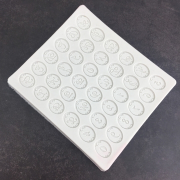 シリコンモールド レジンモールド アルファベット 英字 石膏 石鹸 キャンドル 樹脂 粘土 136×120×8mm 【1ヶ】
