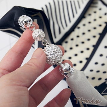 スカーフ マグネット式スカーフ シルク風スカーフ シルクタッチ ヘアバンド ワンタッチスカーフ おしゃれ かわいい（1ケ）